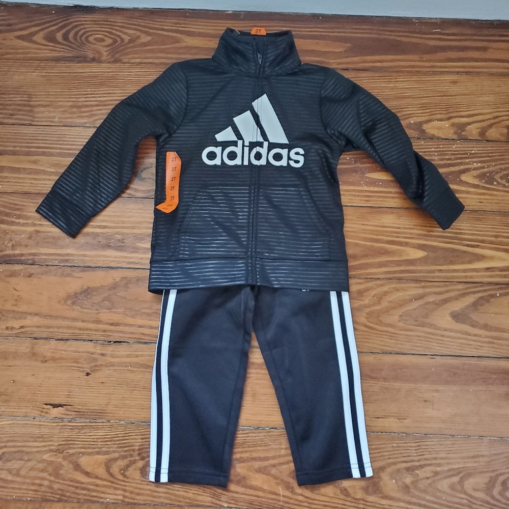 New Boys Adidas matching set size 2T